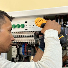 Retail-Store-Electrical-Outlet-Installation-in-Bayou-Cane-Houma-LA 1